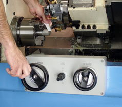 dual electronic handwheels for lathe